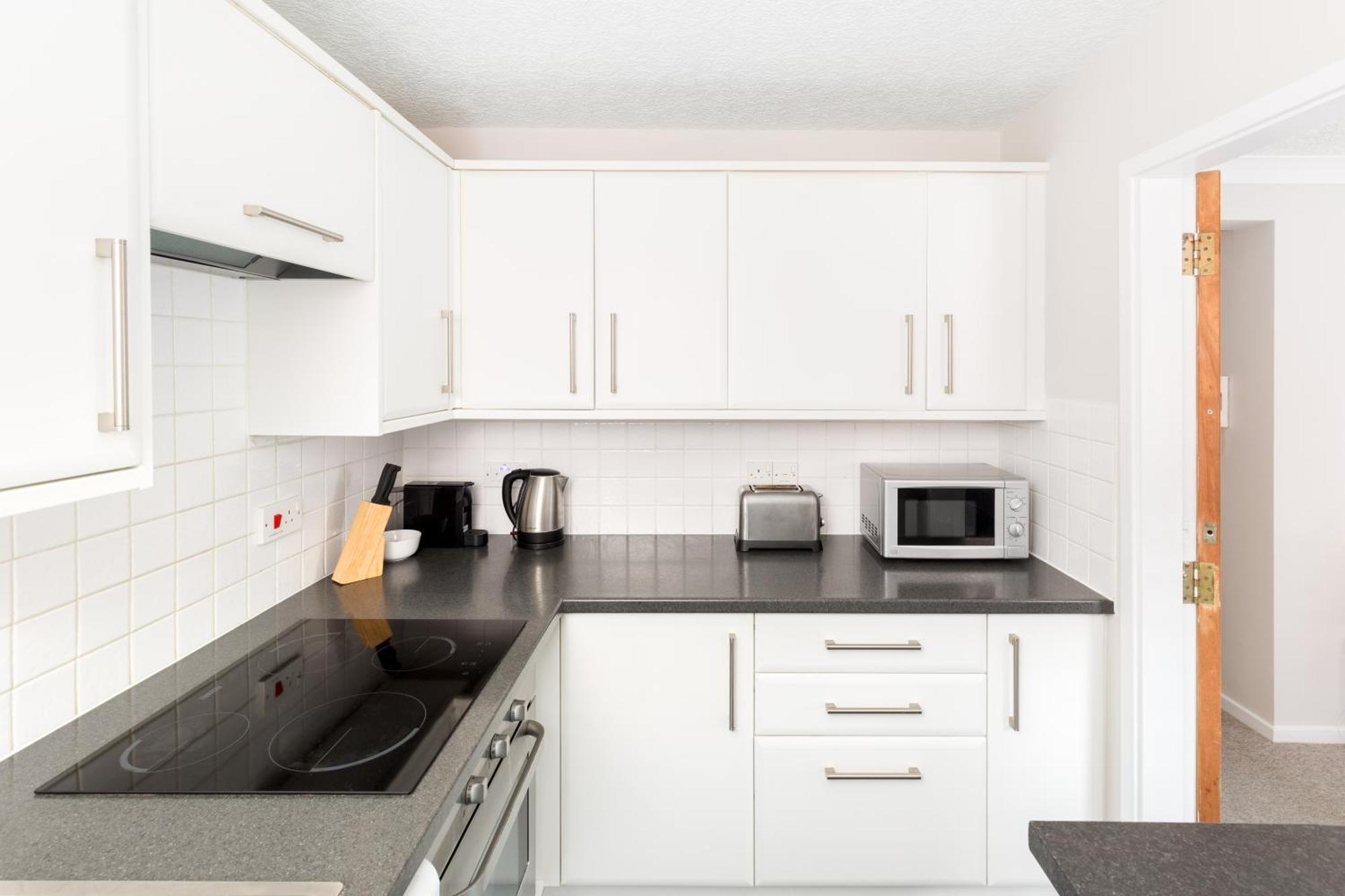 Modern 2-Bedroom Apartments With Free Parking In Лемінгтон-Спа Екстер'єр фото